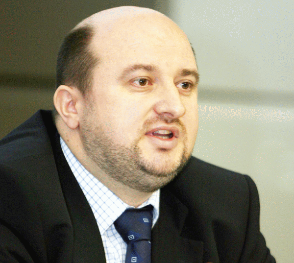 "Responsabilii pentru situaţia actuală de la Oltchim vor fi traşi la răspundere" "Responsabilii pentru situaţia actuală de la Oltchim vor fi traşi la răspundere"
